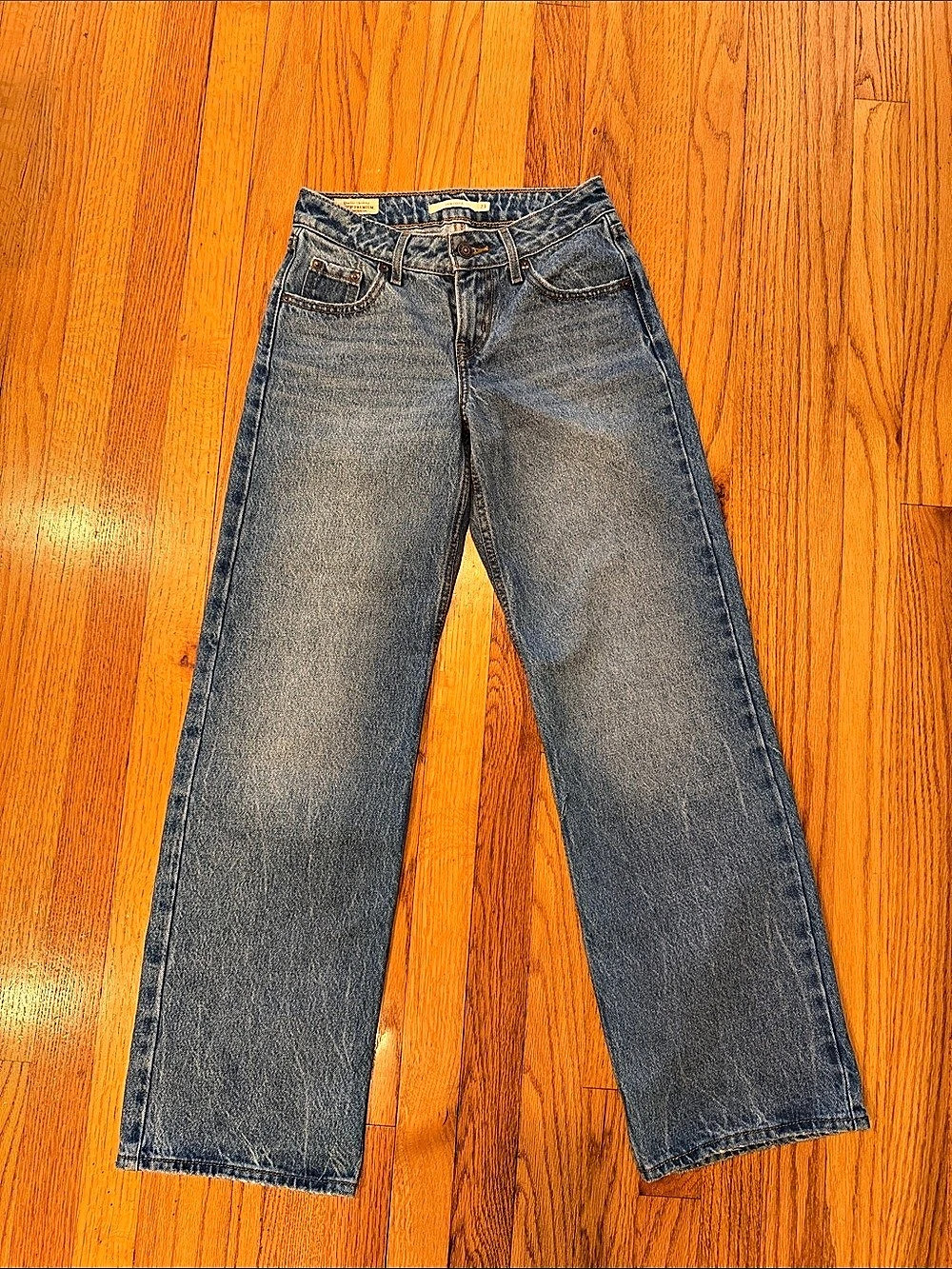 Levi's Premium Women’s Low Loose Straight Blue Jeans, Waist 23